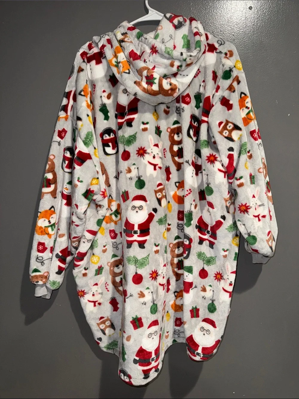 Throwzy Kids Holiday Crewneck Plush Pajama - White with Red & Green Print
